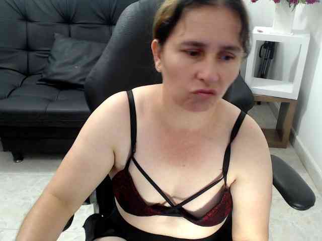 victoria-jones webcam