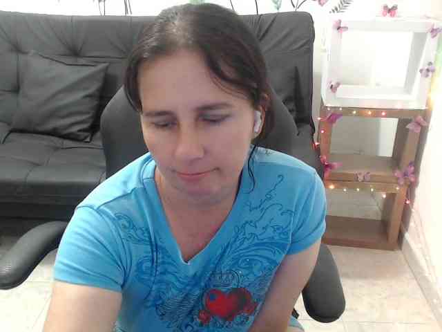 victoria-jones webcam