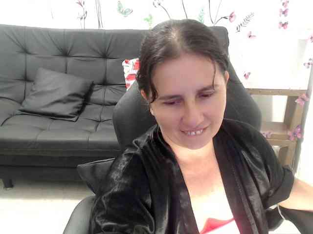 victoria-jones webcam