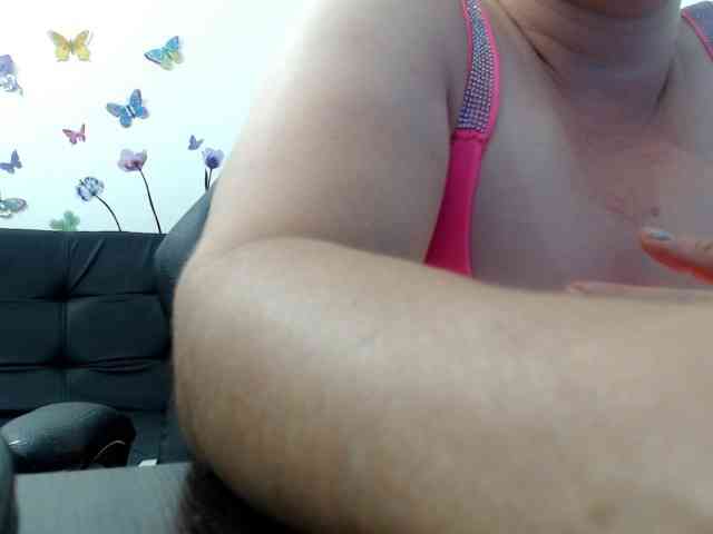 victoria-jones webcam