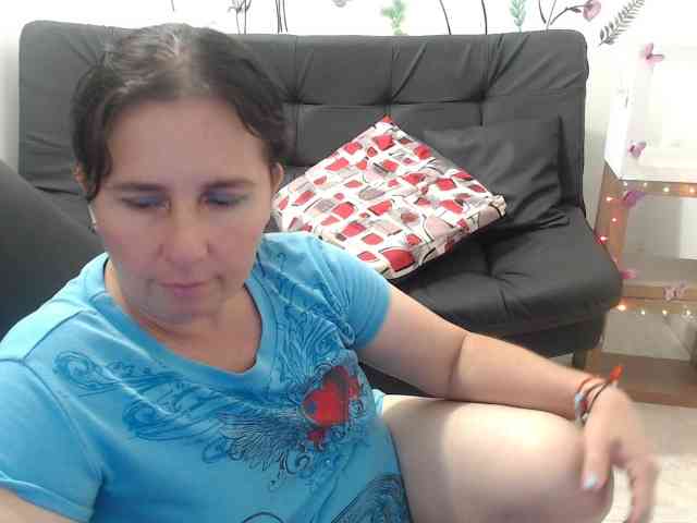 victoria-jones webcam