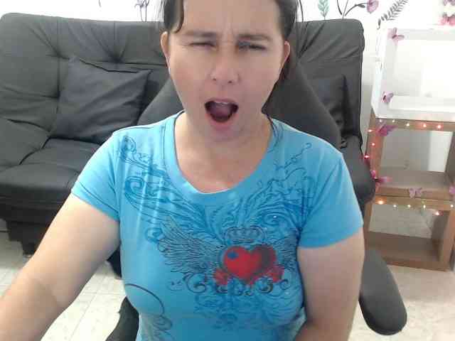 victoria-jones webcam