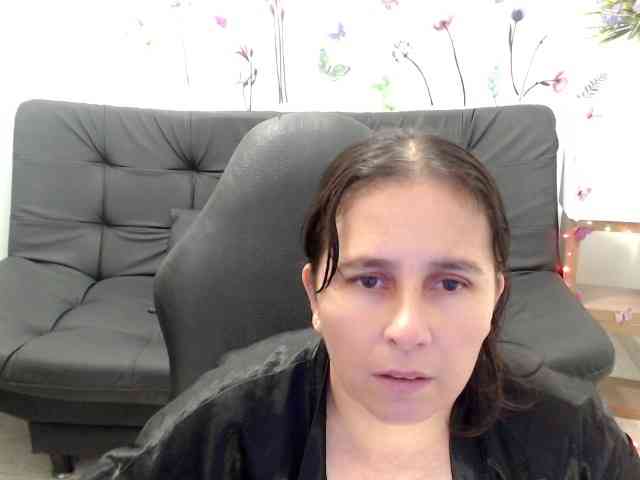 victoria-jones webcam