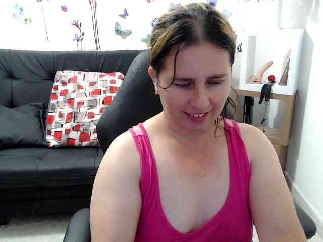 victoria-jones