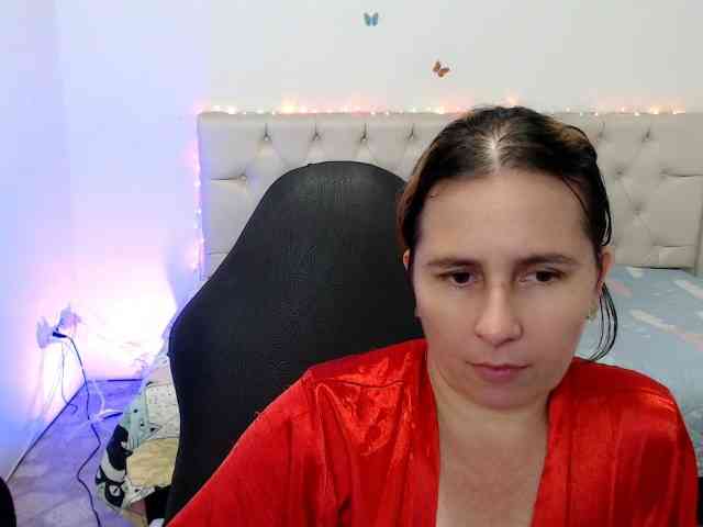 victoria-jones webcam