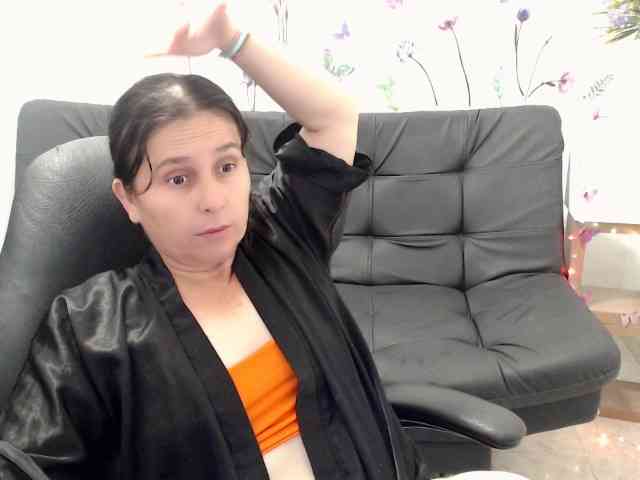 victoria-jones webcam
