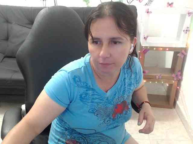 victoria-jones webcam