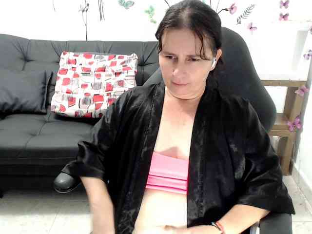 victoria-jones webcam