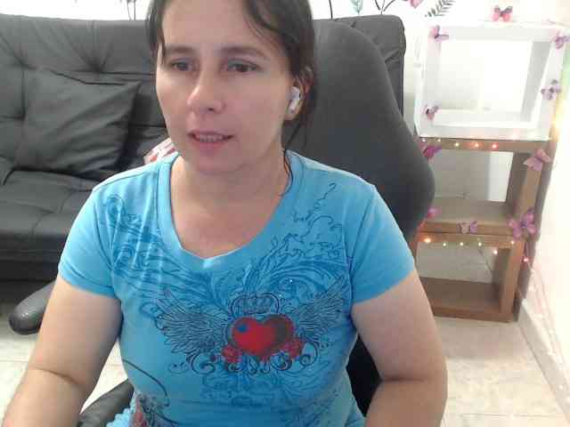 victoria-jones webcam