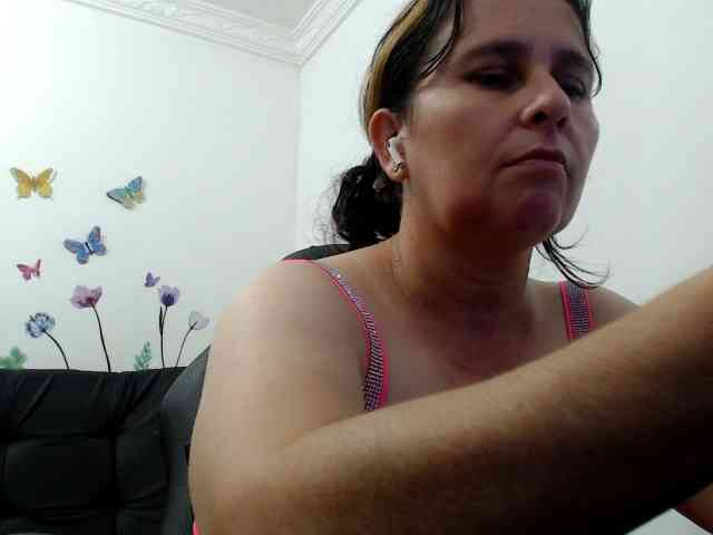 victoria-jones webcam