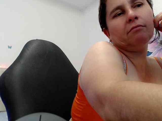 victoria-jones webcam