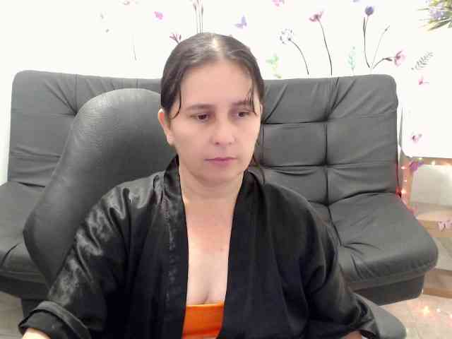 victoria-jones webcam