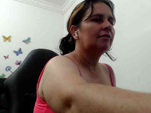 victoria-jones webcam