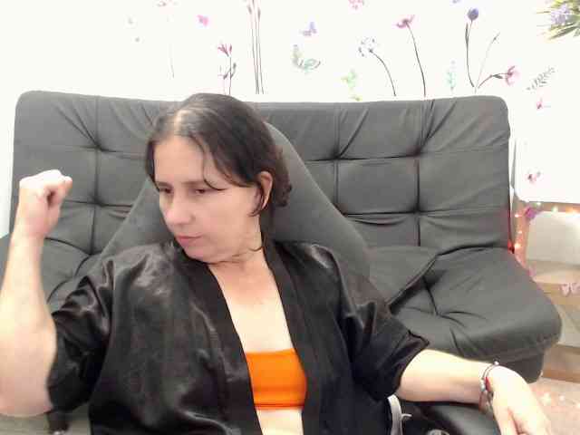victoria-jones webcam