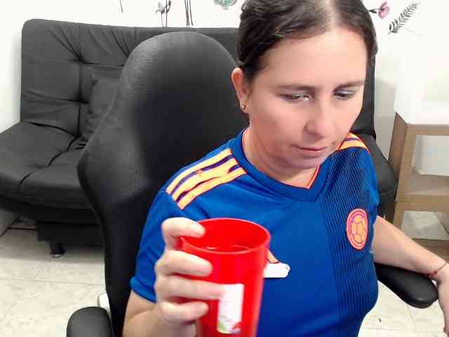 victoria-jones webcam