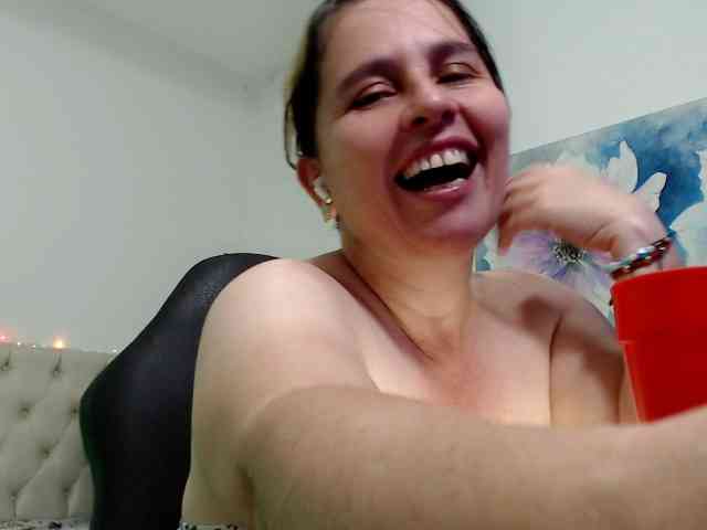 victoria-jones webcam