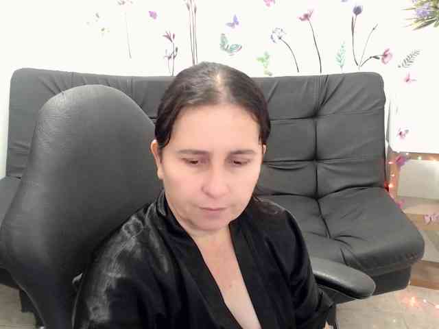 victoria-jones webcam