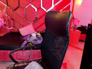 OliviaFox Porn Show