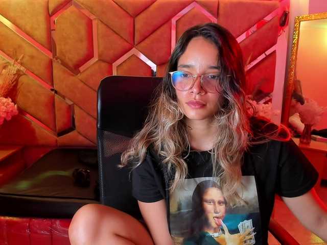 OliviaFox live cam on BongaCams