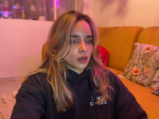 OliviaFox live cam on BongaCams