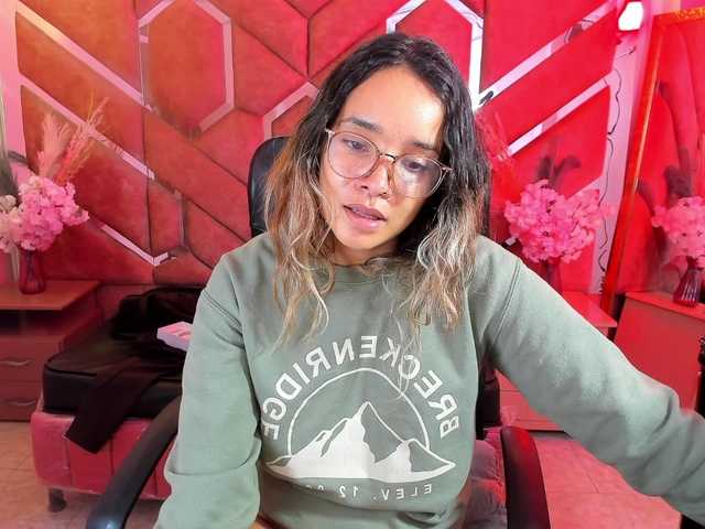 OliviaFox live cam on BongaCams