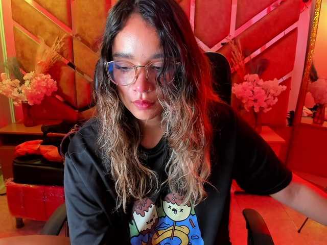 OliviaFox live cam on BongaCams
