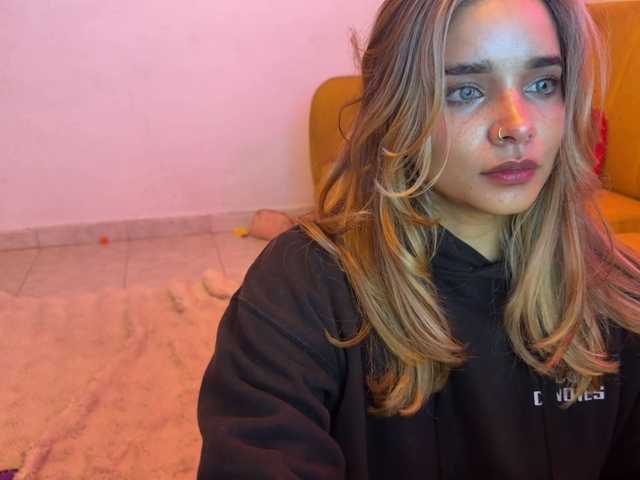 OliviaFox live cam on BongaCams