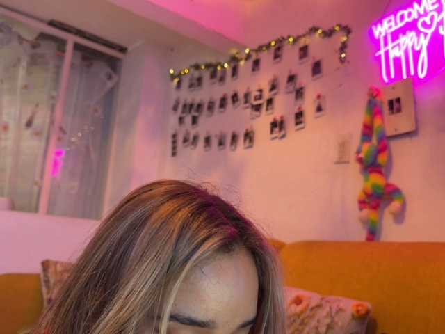 OliviaFox, live now on BongaCams