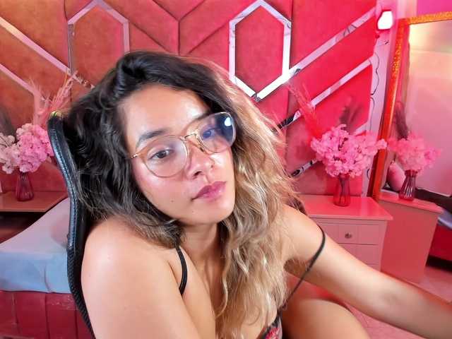OliviaFox live cam on BongaCams