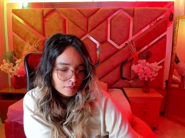 OliviaFox live cam on BongaCams
