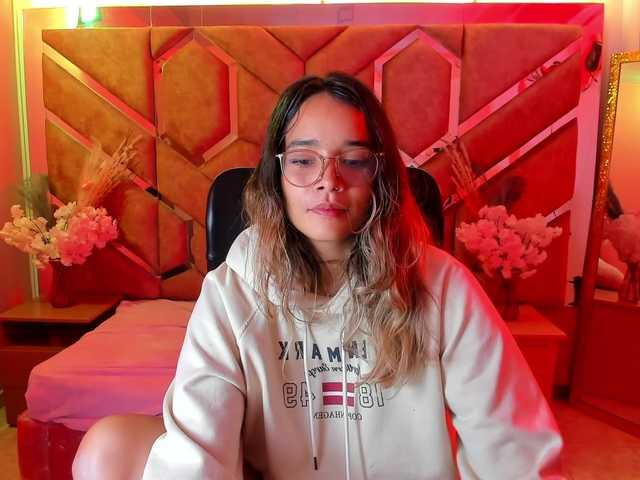 OliviaFox live cam on BongaCams