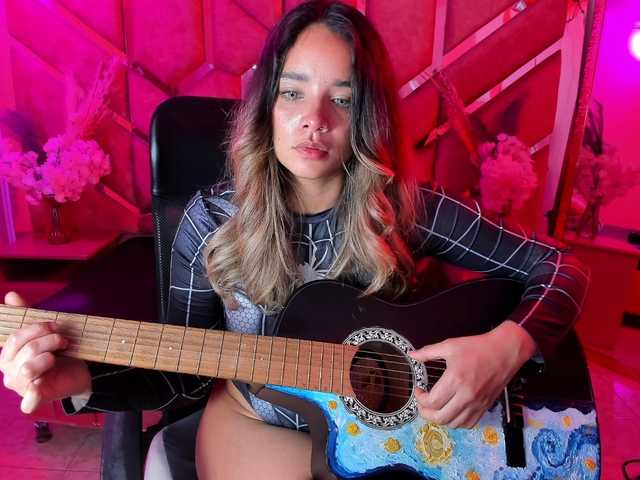 OliviaFox live cam on BongaCams