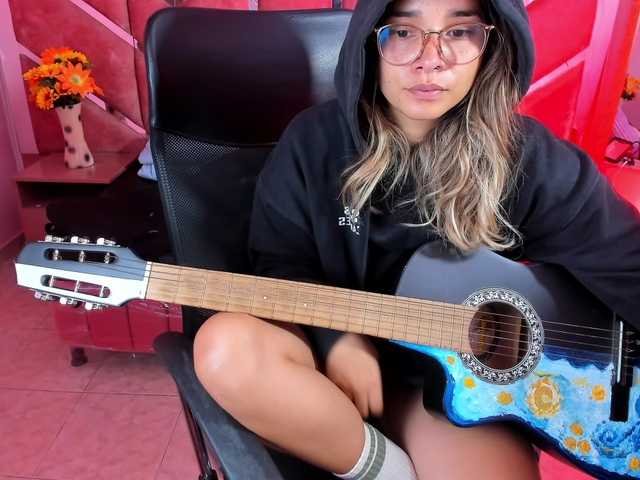 OliviaFox webcam