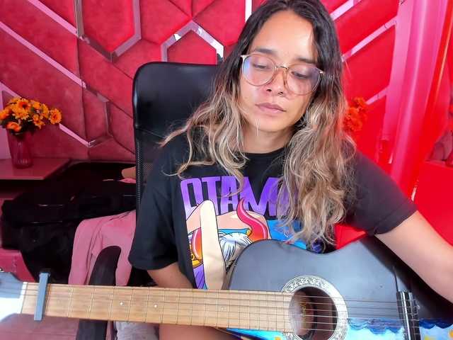 OliviaFox live cam on BongaCams