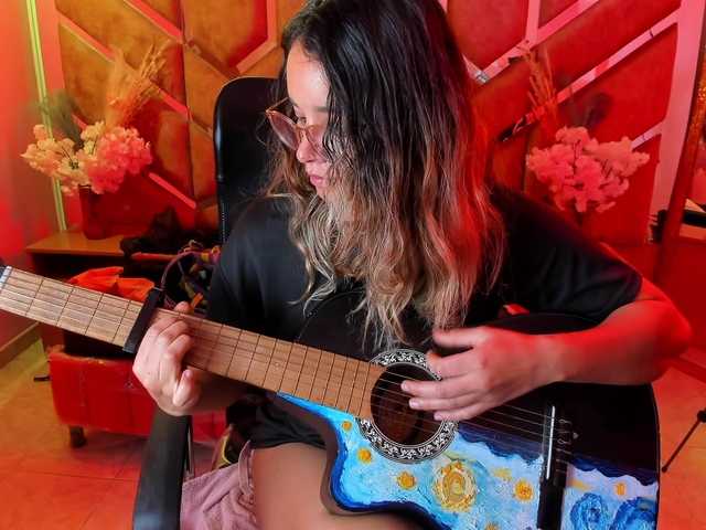 OliviaFox live cam on BongaCams