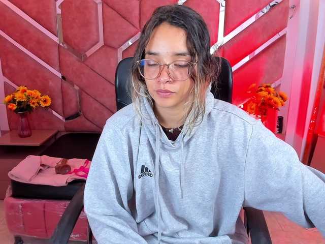 OliviaFox live cam on BongaCams