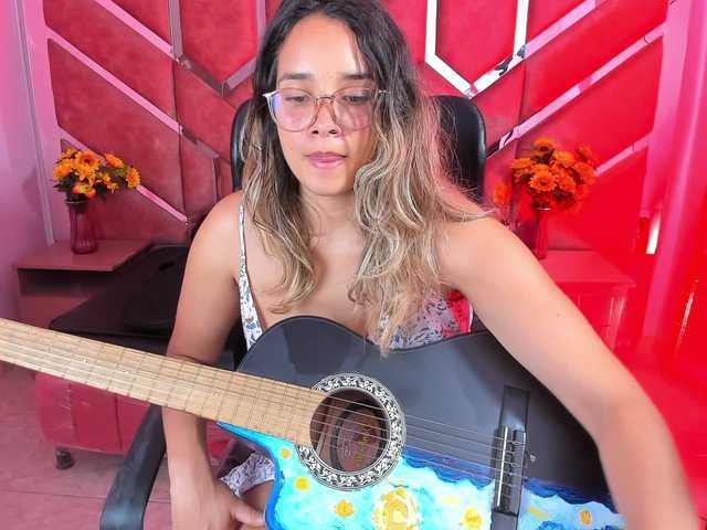 OliviaFox live cam on BongaCams
