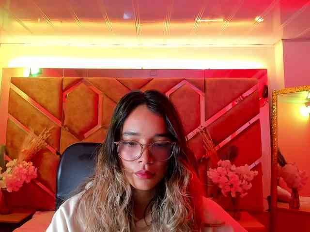 OliviaFox OliviaFox
