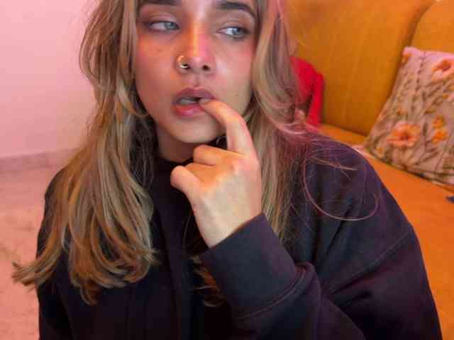 Modella: OliviaFox