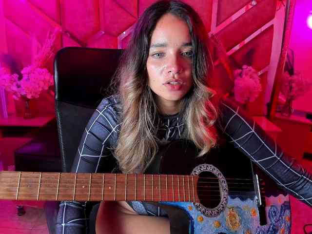 OliviaFox OliviaFox