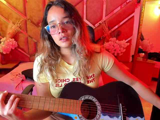 OliviaFox OliviaFox