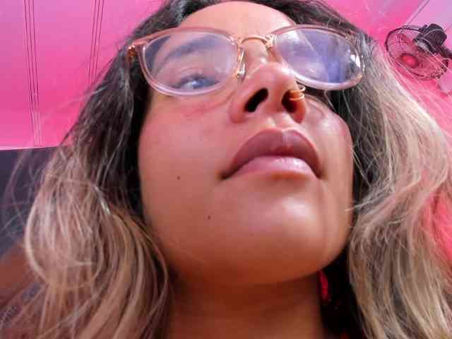 OliviaFox webcam