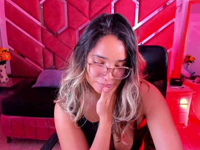 OliviaFox webcam