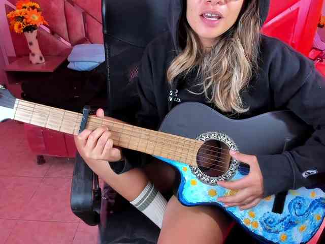 OliviaFox webcam