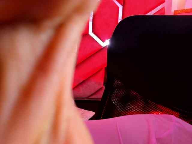 OliviaFox webcam