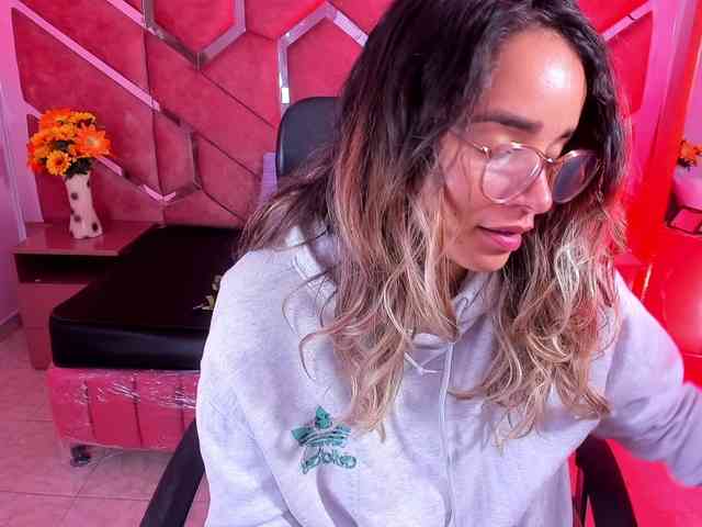 OliviaFox webcam