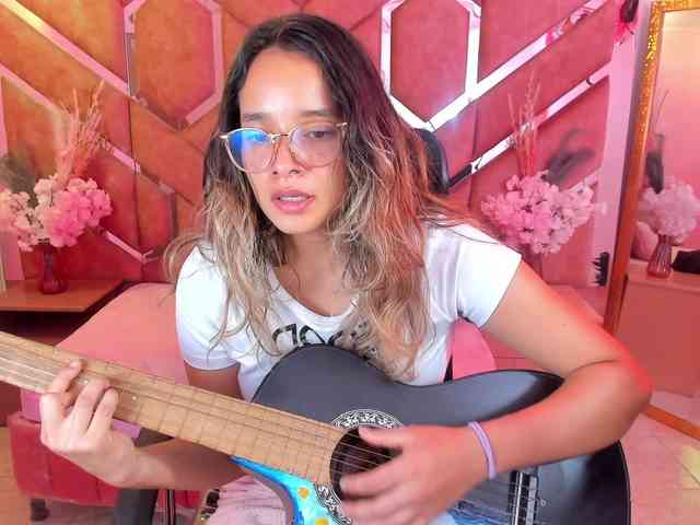 OliviaFox webcam