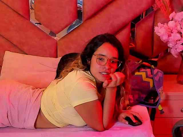 OliviaFox webcam