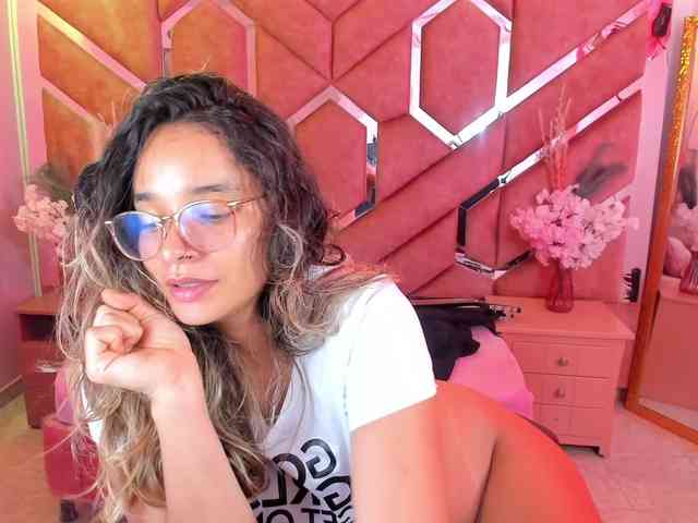 OliviaFox webcam