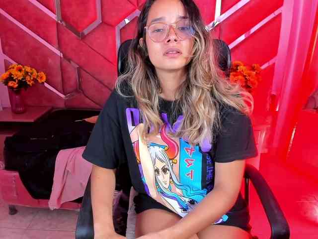OliviaFox webcam